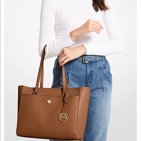 MICHAEL KORS
Maisie Large Pebbled Leather 3-in-1 Tote Bag luggage Multi color - Picture 2 of 5